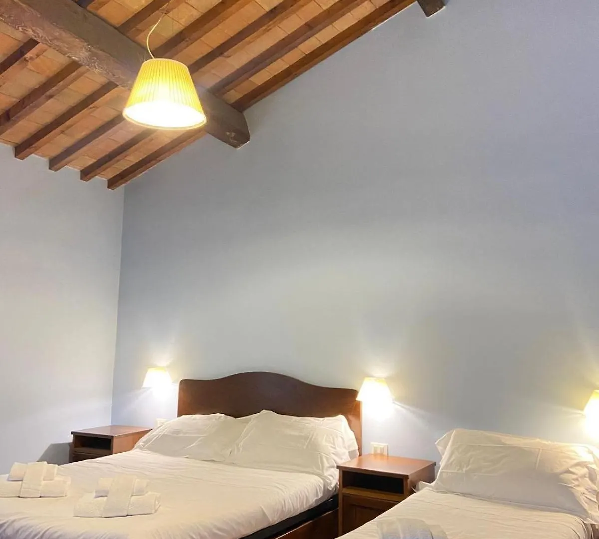 Casale Dei Cento Acri Bed and Breakfast Florence Bed & Breakfast