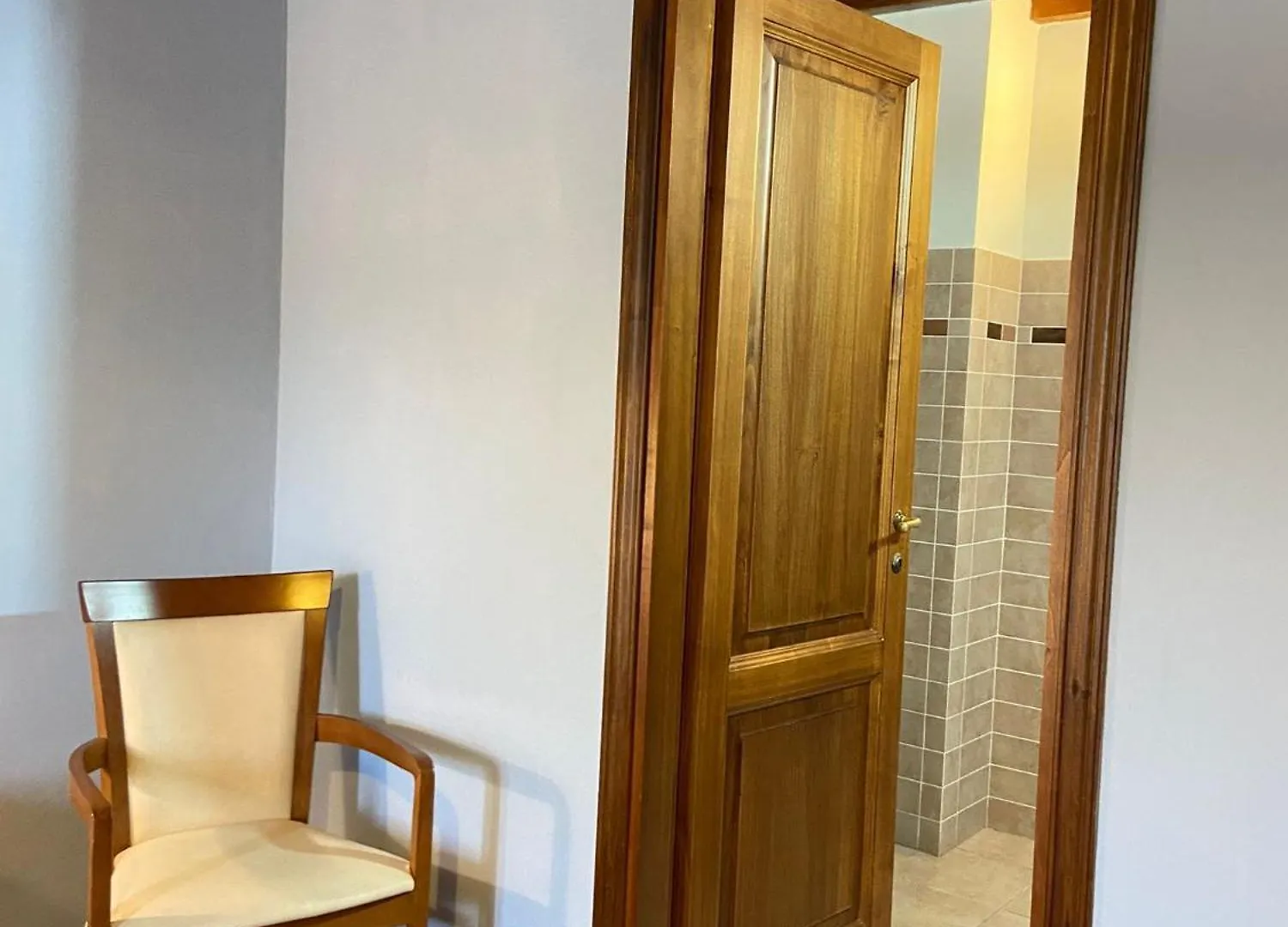 Casale Dei Cento Acri Bed and Breakfast Florence Bed & Breakfast